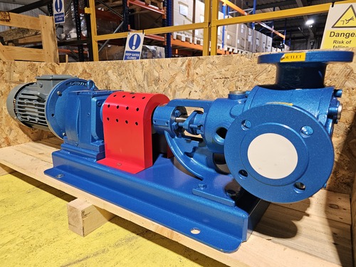 Gear Pump with Heating Jacket 